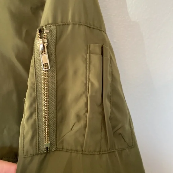 Women’s Vintage Contempo Casuals Army Green Bomber Jacket Size M, EUC! So Fun! - Picture 3 of 7